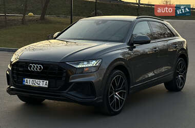 Позашляховик / Кросовер Audi Q8 2019 в 