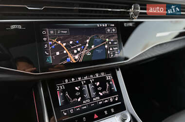 Позашляховик / Кросовер Audi Q8 2019 в 