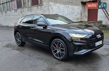 Позашляховик / Кросовер Audi Q8 2020 в Львові