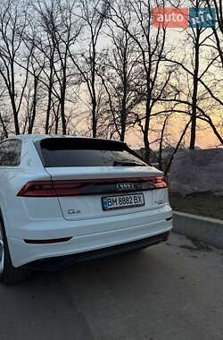 Внедорожник / Кроссовер Audi Q8 2020 в 