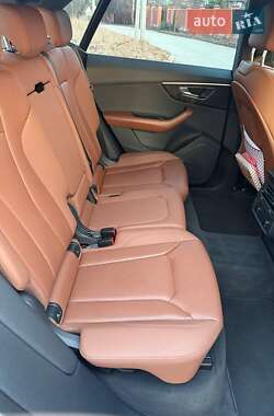 Внедорожник / Кроссовер Audi Q8 2020 в 