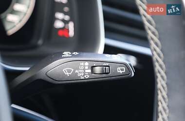Внедорожник / Кроссовер Audi Q8 2020 в 