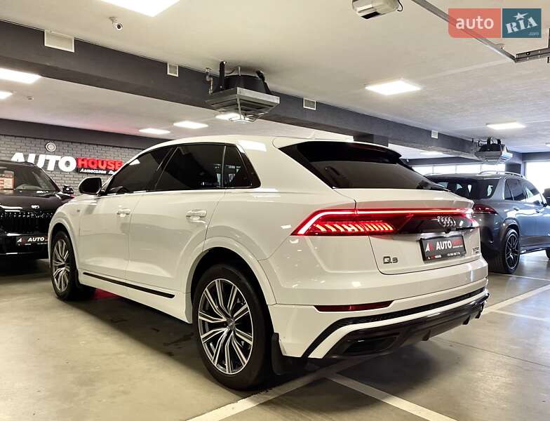 Внедорожник / Кроссовер Audi Q8 2019 в Львове