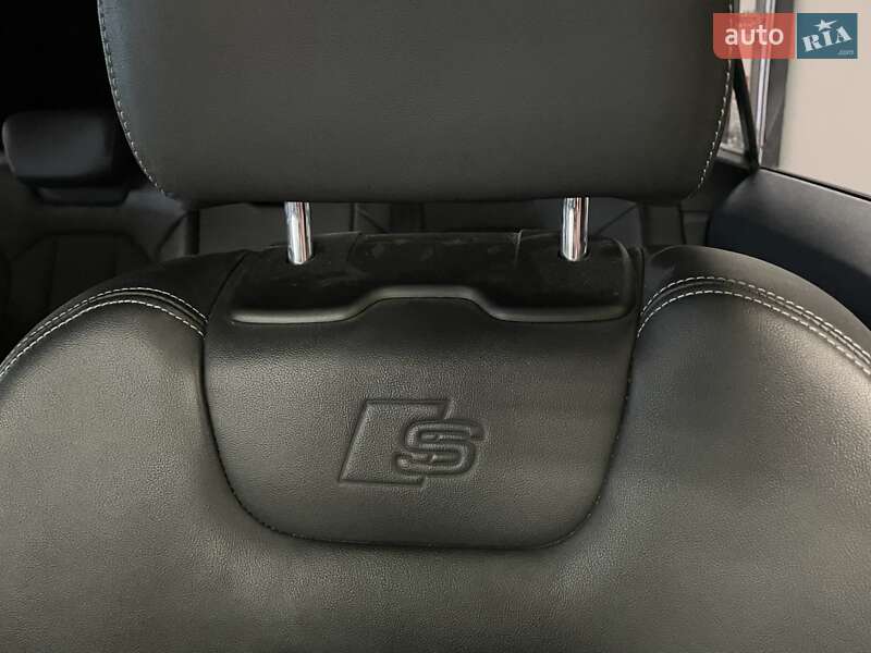 Внедорожник / Кроссовер Audi Q8 2019 в Львове