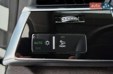Внедорожник / Кроссовер Audi Q8 2023 в 
