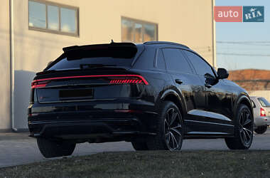 Внедорожник / Кроссовер Audi Q8 2018 в 