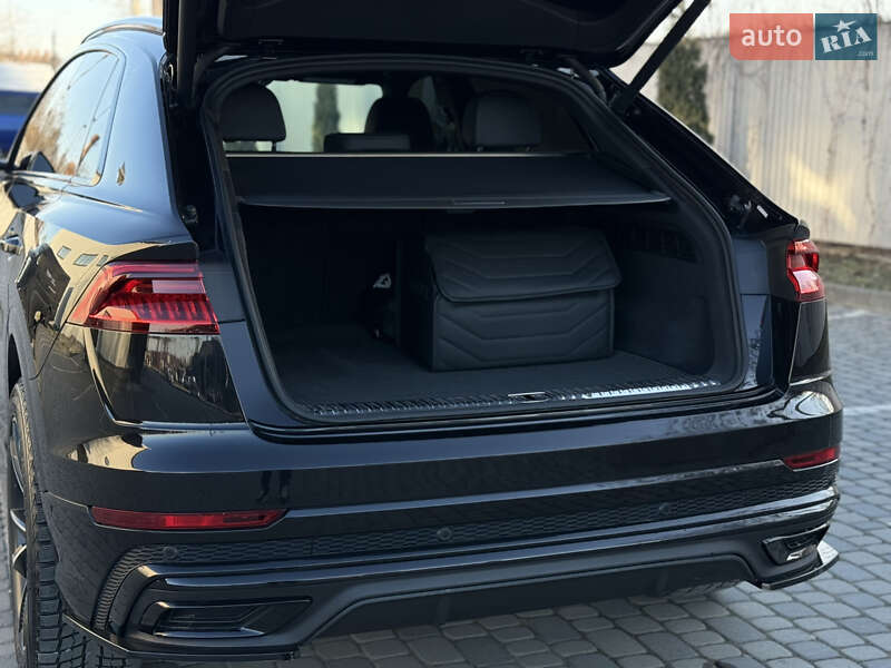 Внедорожник / Кроссовер Audi Q8 2018 в Киеве фото 34 Внедорожник / Кроссовер Audi Q8 2018 в Киеве