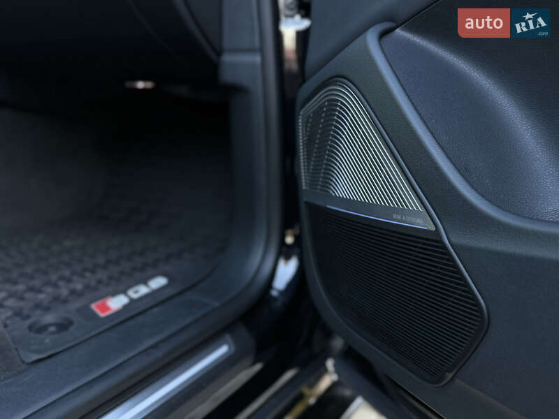 Внедорожник / Кроссовер Audi Q8 2018 в Киеве фото 40 Внедорожник / Кроссовер Audi Q8 2018 в Киеве