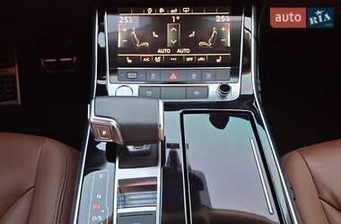 Внедорожник / Кроссовер Audi Q8 2019 в 