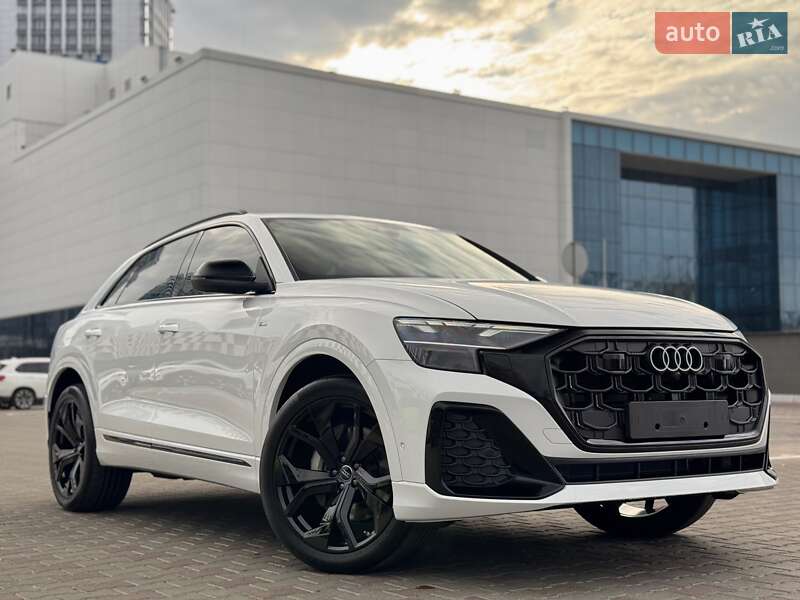 Внедорожник / Кроссовер Audi Q8 2025 в Одессе