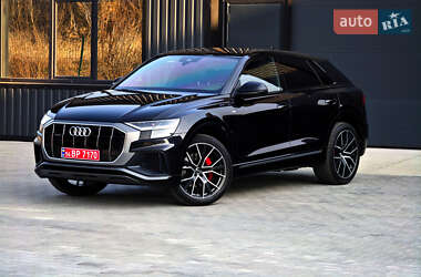 Внедорожник / Кроссовер Audi Q8 2018 в Ровно