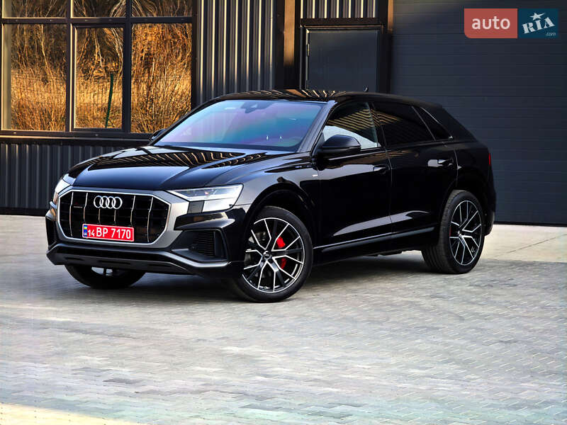 Внедорожник / Кроссовер Audi Q8 2018 в Ровно