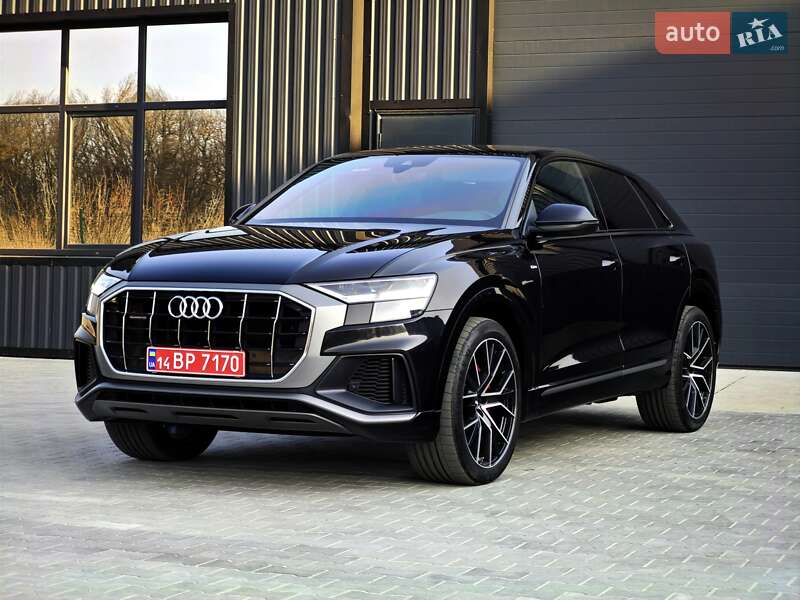 Внедорожник / Кроссовер Audi Q8 2018 в Ровно