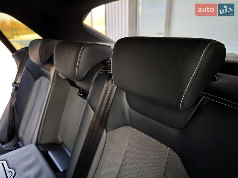 Внедорожник / Кроссовер Audi Q8 2018 в Ровно