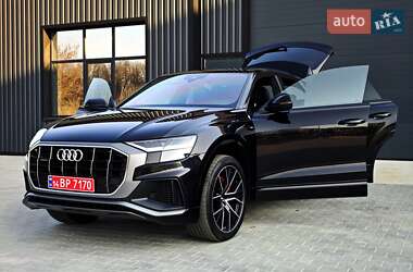Внедорожник / Кроссовер Audi Q8 2018 в Ровно