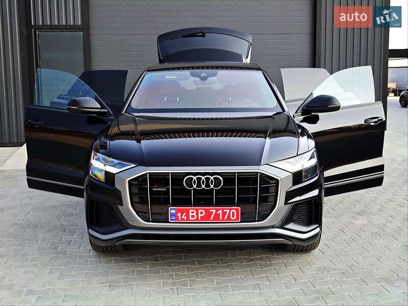 Внедорожник / Кроссовер Audi Q8 2018 в Ровно