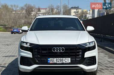Внедорожник / Кроссовер Audi Q8 2020 в 