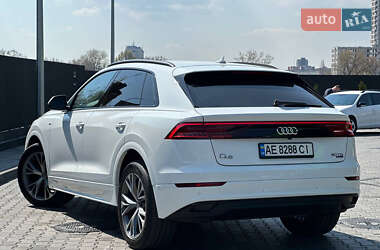 Внедорожник / Кроссовер Audi Q8 2020 в 