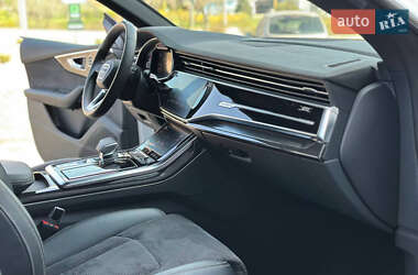 Внедорожник / Кроссовер Audi Q8 2020 в 