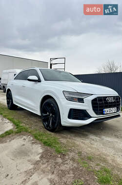 Внедорожник / Кроссовер Audi Q8 2019 в 