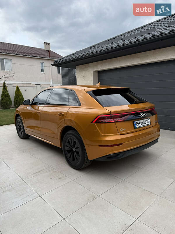 Внедорожник / Кроссовер Audi Q8 2018 в Одессе