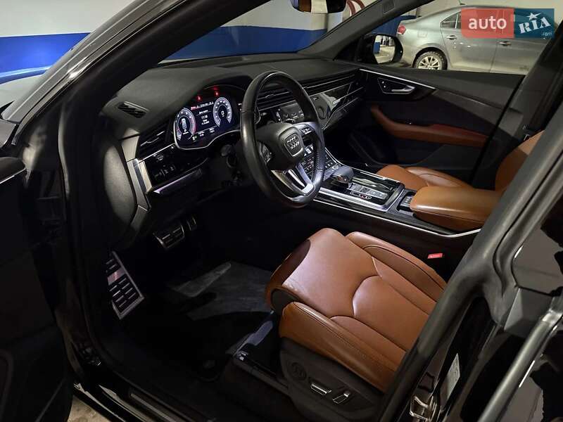 Позашляховик / Кросовер Audi Q8 2019 в Києві