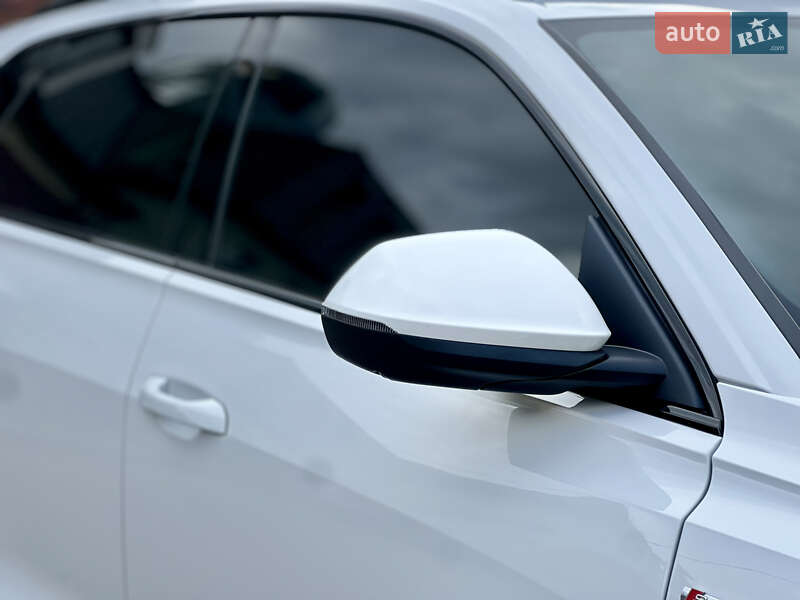 Внедорожник / Кроссовер Audi Q8 2020 в Харькове