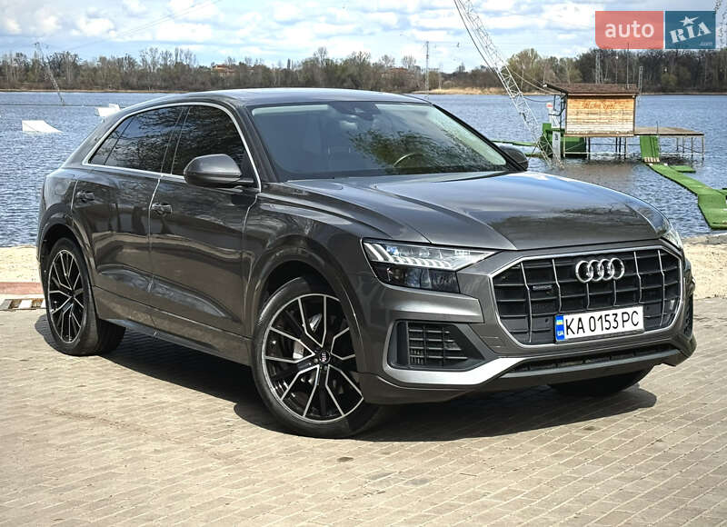 Внедорожник / Кроссовер Audi Q8 2019 в Киеве