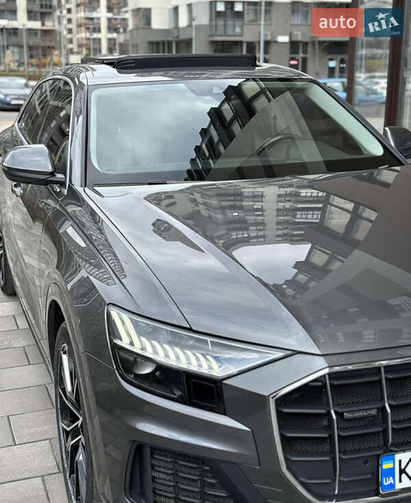 Внедорожник / Кроссовер Audi Q8 2019 в Киеве