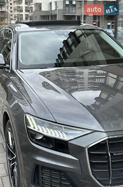 Внедорожник / Кроссовер Audi Q8 2019 в 