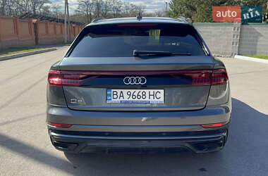 Внедорожник / Кроссовер Audi Q8 2018 в 