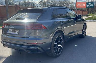 Внедорожник / Кроссовер Audi Q8 2018 в 