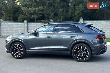 Внедорожник / Кроссовер Audi Q8 2018 в 