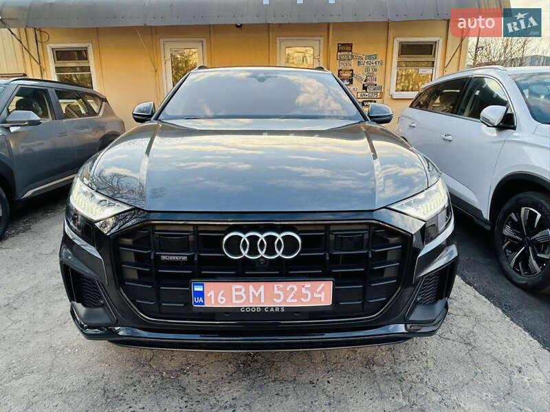 Внедорожник / Кроссовер Audi Q8 2020 в Одессе