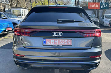 Внедорожник / Кроссовер Audi Q8 2020 в 