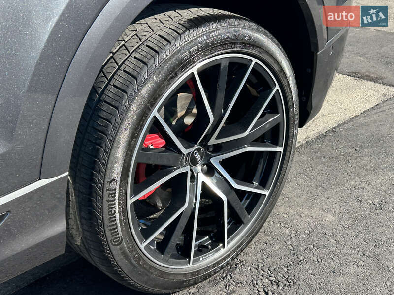 Внедорожник / Кроссовер Audi Q8 2020 в Одессе
