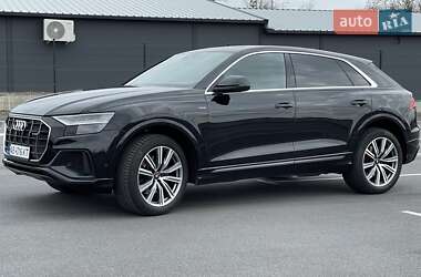 Внедорожник / Кроссовер Audi Q8 2018 в 