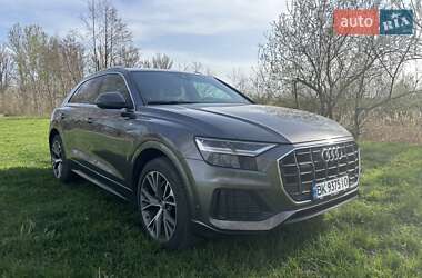 Внедорожник / Кроссовер Audi Q8 2018 в Теофиполе