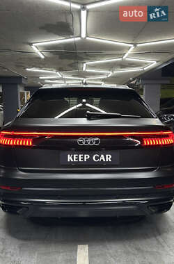Внедорожник / Кроссовер Audi Q8 2020 в 