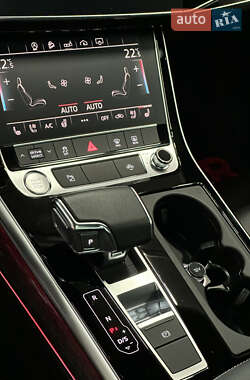 Внедорожник / Кроссовер Audi Q8 2020 в 