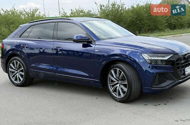 Внедорожник / Кроссовер Audi Q8 2019 в 