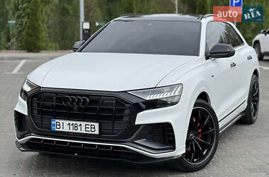 Позашляховик / Кросовер Audi Q8 2019 в 