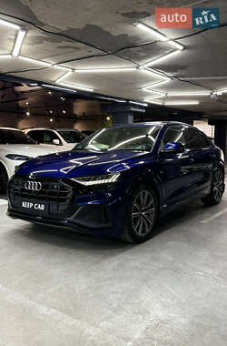 Внедорожник / Кроссовер Audi Q8 2019 в 