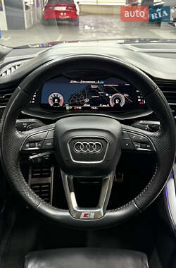 Внедорожник / Кроссовер Audi Q8 2019 в 