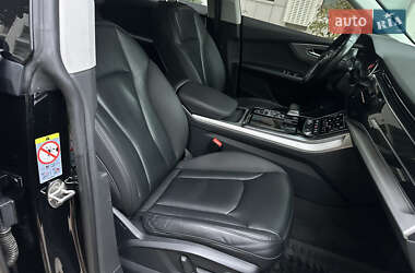 Внедорожник / Кроссовер Audi Q8 2019 в 