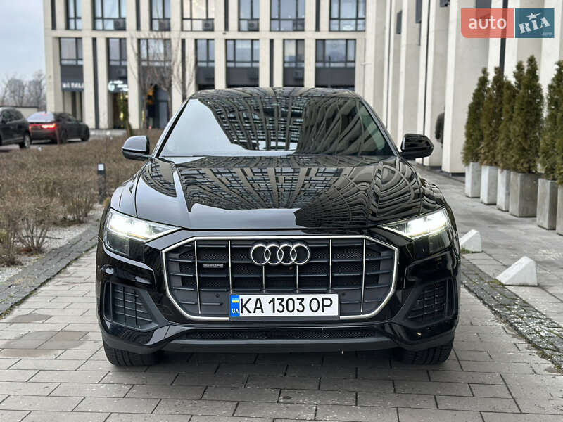 Внедорожник / Кроссовер Audi Q8 2019 в Киеве