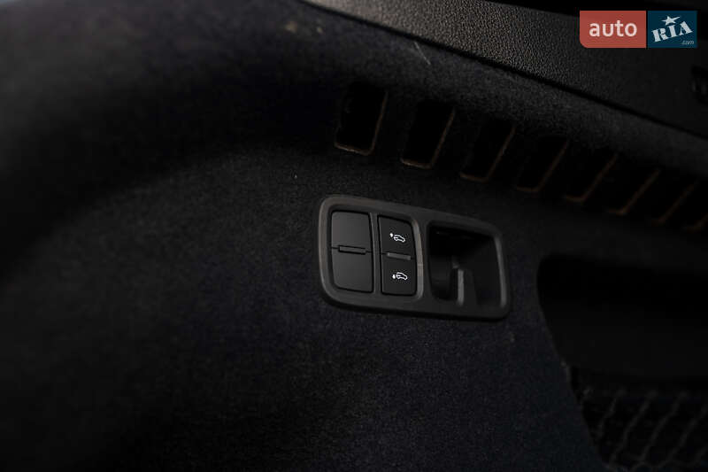 Внедорожник / Кроссовер Audi Q8 2022 в Львове