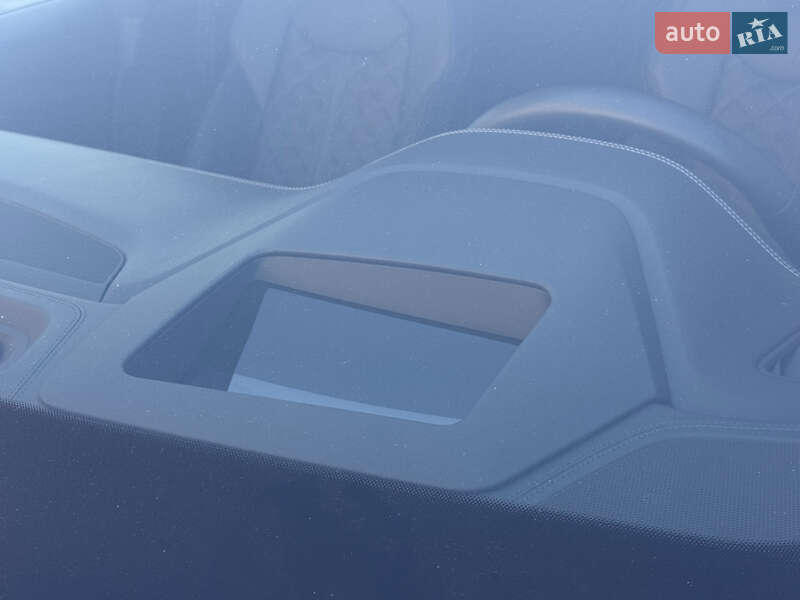 Позашляховик / Кросовер Audi Q8 2021 в Мукачевому