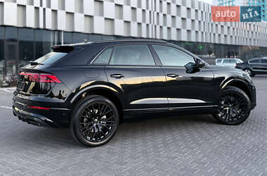 Внедорожник / Кроссовер Audi Q8 2025 в 