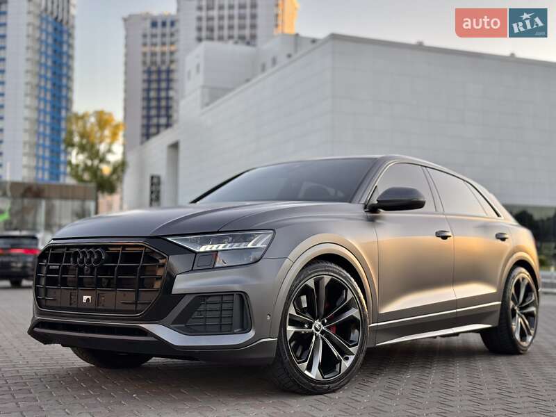 Audi Q8 2021